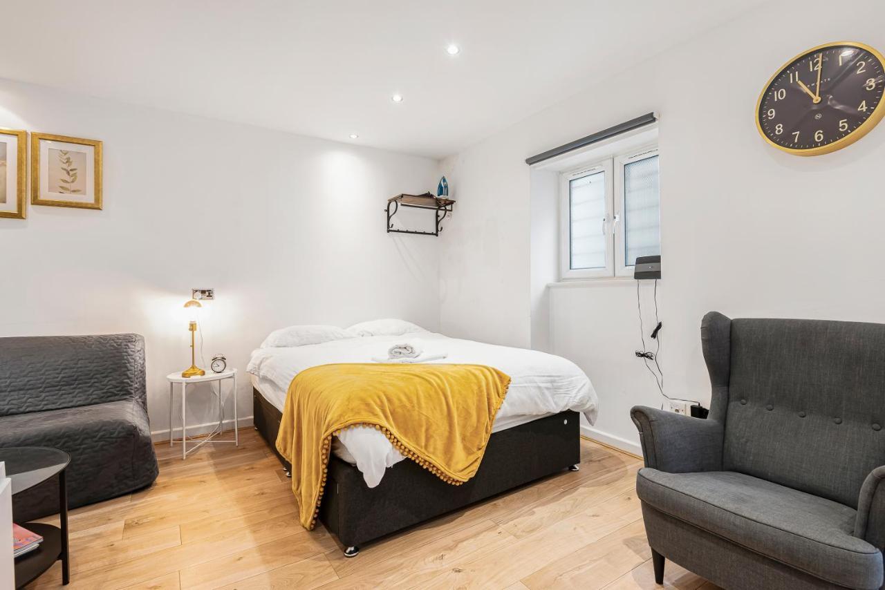 Beautiful Hyde Park Studio Flat Apartment Лондон Екстериор снимка